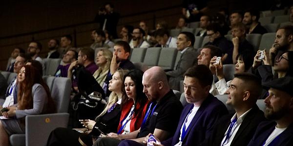 Академия «Цифра Цифра» выступила
оператором Промышленного форума
«Е-код мет...